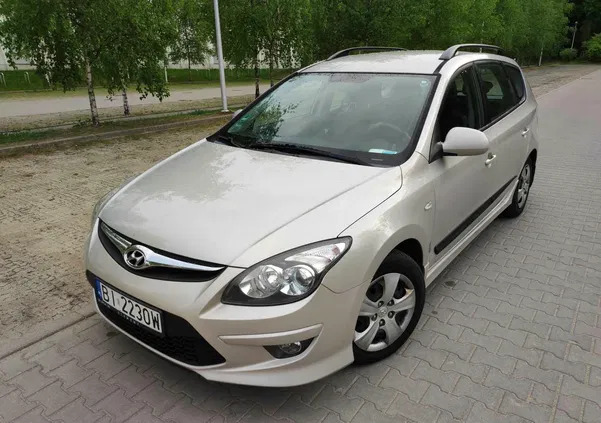 Hyundai I30 cena 22500 przebieg: 160000, rok produkcji 2011 z Białystok małe 121